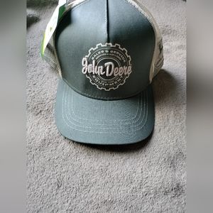 John Deere hat one size